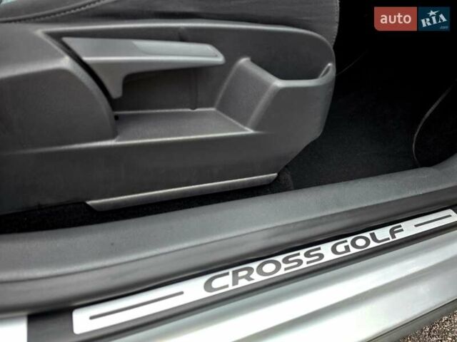 Серый Фольксваген Гольф Плюс, объемом двигателя 1.4 л и пробегом 121 тыс. км за 7400 $, фото 53 на Automoto.ua