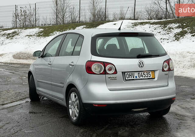 Серый Фольксваген Гольф Плюс, объемом двигателя 1.4 л и пробегом 220 тыс. км за 6500 $, фото 2 на Automoto.ua