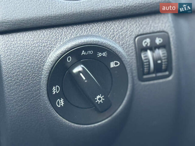 Серый Фольксваген Гольф Плюс, объемом двигателя 0 л и пробегом 166 тыс. км за 5800 $, фото 41 на Automoto.ua