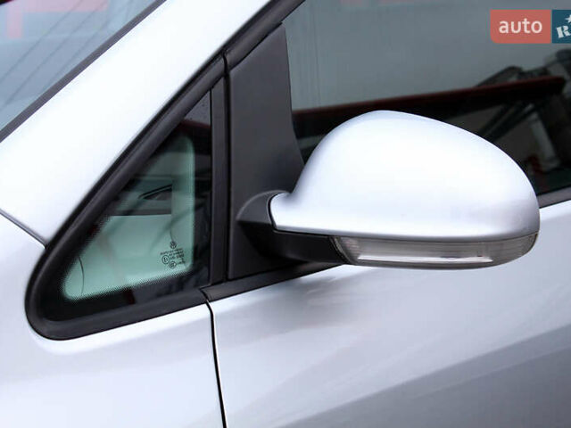 Серый Фольксваген Гольф Плюс, объемом двигателя 1.6 л и пробегом 189 тыс. км за 7800 $, фото 3 на Automoto.ua