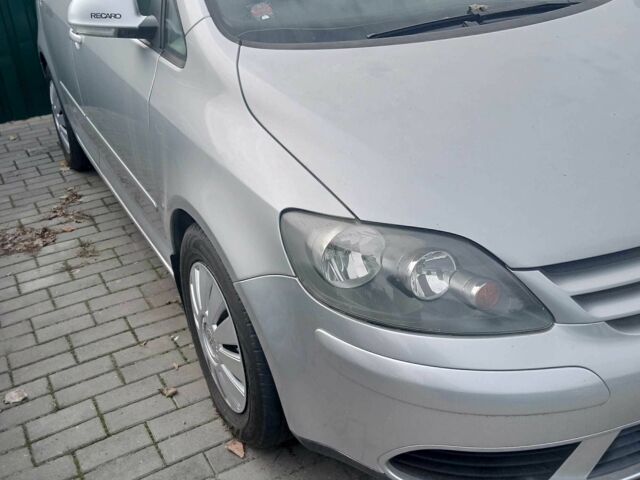 Серый Фольксваген Гольф Плюс, объемом двигателя 1.4 л и пробегом 261 тыс. км за 5900 $, фото 10 на Automoto.ua