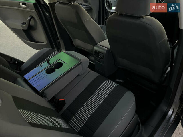 Серый Фольксваген Гольф Плюс, объемом двигателя 0 л и пробегом 221 тыс. км за 6300 $, фото 52 на Automoto.ua