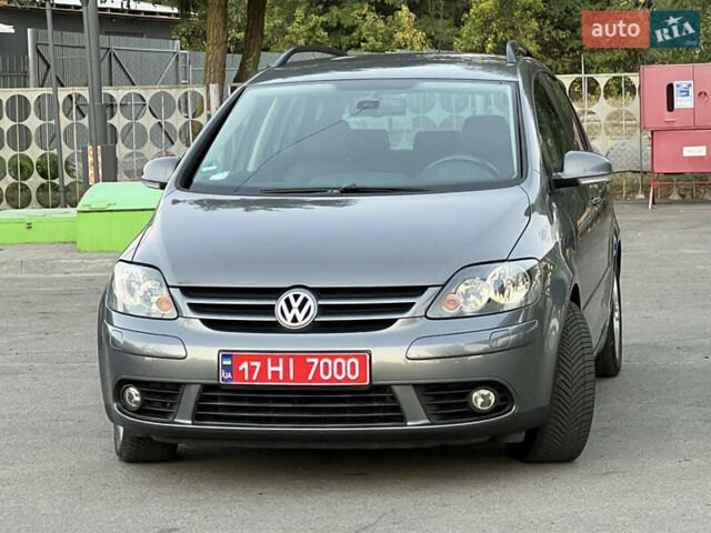 Серый Фольксваген Гольф Плюс, объемом двигателя 0 л и пробегом 221 тыс. км за 6300 $, фото 3 на Automoto.ua