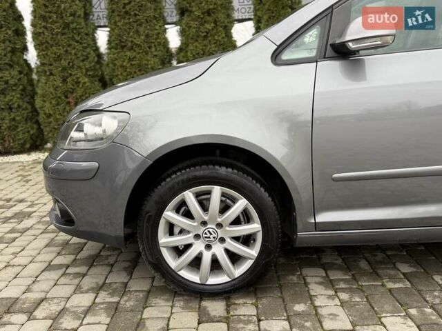 Серый Фольксваген Гольф Плюс, объемом двигателя 1.4 л и пробегом 155 тыс. км за 5700 $, фото 29 на Automoto.ua