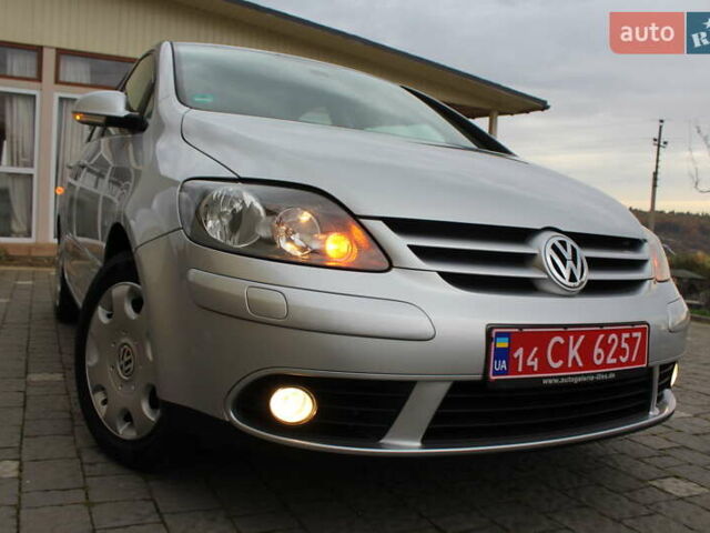 Фольксваген Гольф Плюс 2008 в Трускавце на Automoto.ua Серый Фольксваген Гольф Плюс, объемом двигателя 1.6 л и пробегом 195 тыс. км за 6790 $, фото 9 на Automoto.ua
