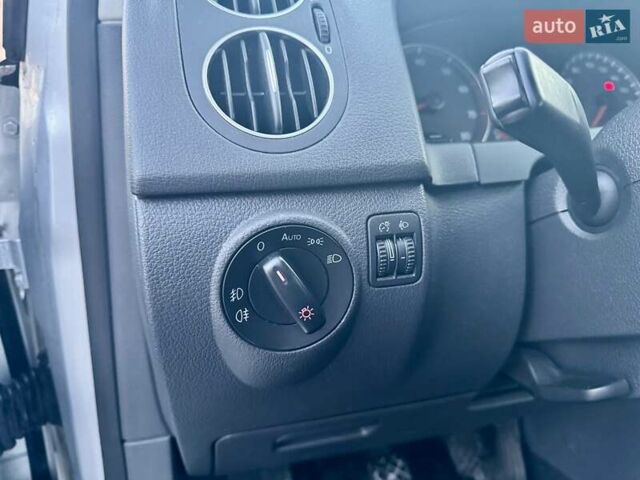 Серый Фольксваген Гольф Плюс, объемом двигателя 1.4 л и пробегом 188 тыс. км за 5950 $, фото 13 на Automoto.ua