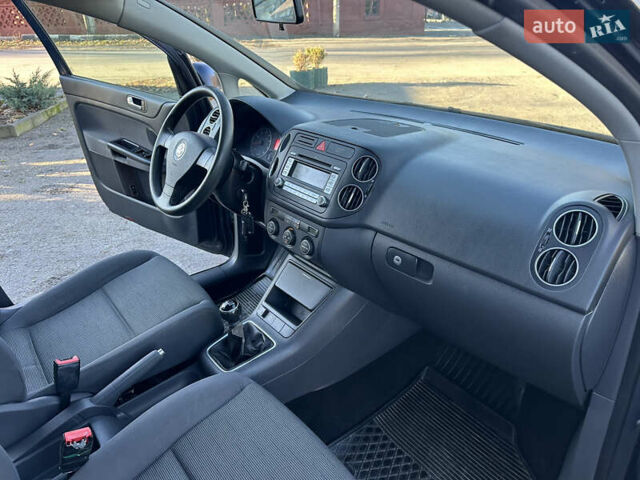 Сірий Фольксваген Golf Plus, об'ємом двигуна 1.6 л та пробігом 192 тис. км за 6450 $, фото 46 на Automoto.ua