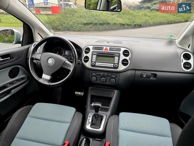 Серый Фольксваген Гольф Плюс, объемом двигателя 1.4 л и пробегом 121 тыс. км за 7400 $, фото 65 на Automoto.ua