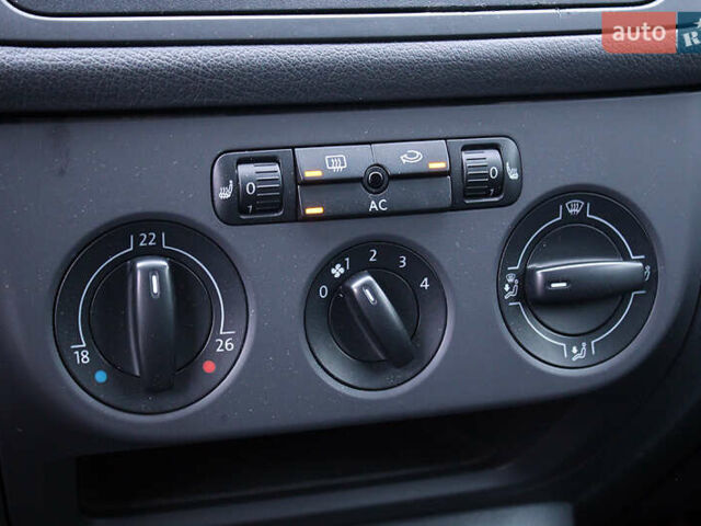 Серый Фольксваген Гольф Плюс, объемом двигателя 1.6 л и пробегом 189 тыс. км за 7800 $, фото 40 на Automoto.ua