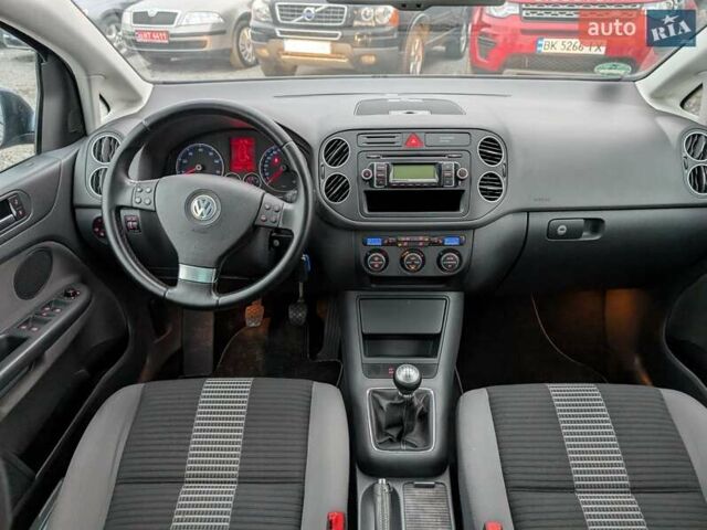 Серый Фольксваген Гольф Плюс, объемом двигателя 1.6 л и пробегом 159 тыс. км за 6950 $, фото 34 на Automoto.ua