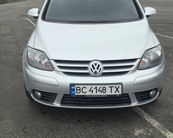 Серый Фольксваген Гольф Плюс, объемом двигателя 1.4 л и пробегом 211 тыс. км за 6400 $, фото 7 на Automoto.ua