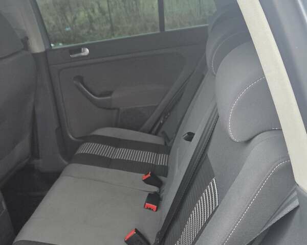 Серый Фольксваген Гольф Плюс, объемом двигателя 1.4 л и пробегом 211 тыс. км за 6400 $, фото 51 на Automoto.ua