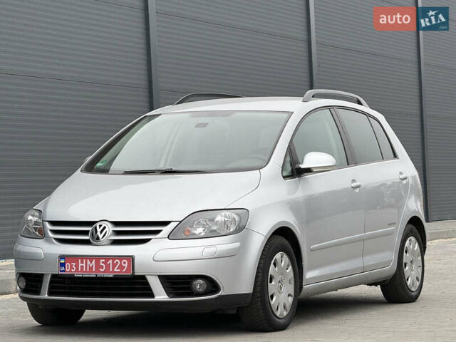 Серый Фольксваген Гольф Плюс, объемом двигателя 1.6 л и пробегом 206 тыс. км за 6200 $, фото 19 на Automoto.ua