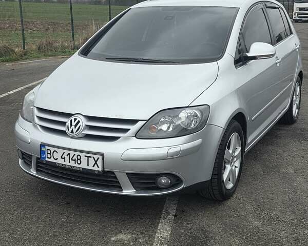 Серый Фольксваген Гольф Плюс, объемом двигателя 1.4 л и пробегом 211 тыс. км за 6400 $, фото 3 на Automoto.ua