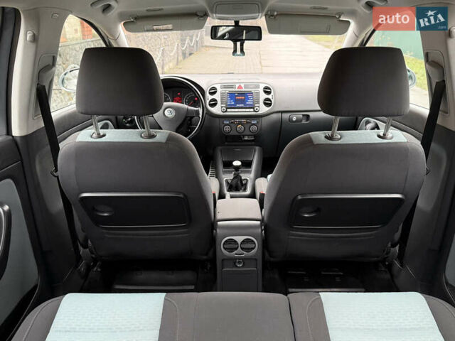 Серый Фольксваген Гольф Плюс, объемом двигателя 1.6 л и пробегом 225 тыс. км за 7399 $, фото 44 на Automoto.ua