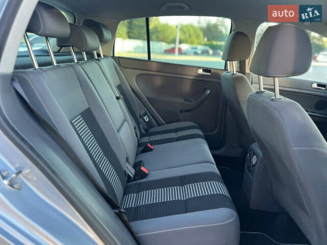 Фольксваген Гольф Плюс 2008 в Луцке на Automoto.ua Серый Фольксваген Гольф Плюс, объемом двигателя 1.4 л и пробегом 169 тыс. км за 7350 $, фото 25 на Automoto.ua