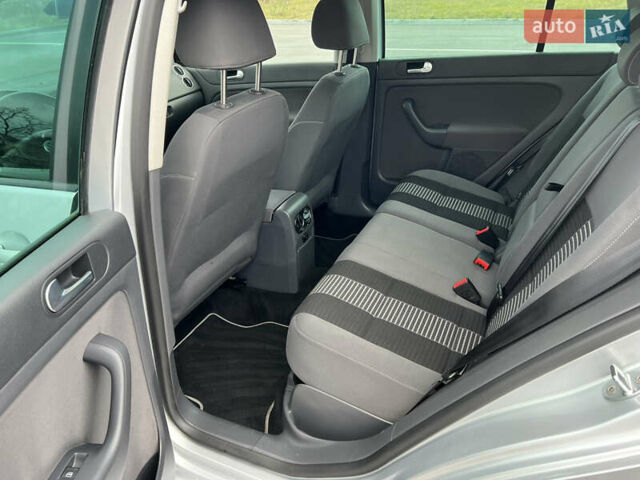 Сірий Фольксваген Golf Plus, об'ємом двигуна 1.4 л та пробігом 183 тис. км за 7899 $, фото 28 на Automoto.ua