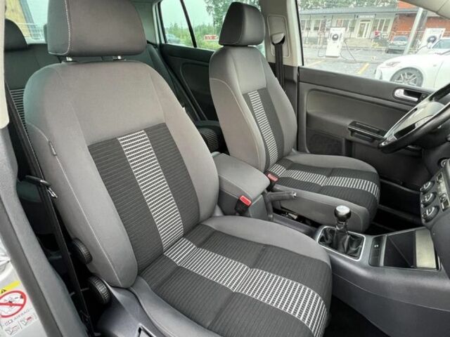 Сірий Фольксваген Golf Plus, об'ємом двигуна 1.4 л та пробігом 196 тис. км за 4850 $, фото 5 на Automoto.ua