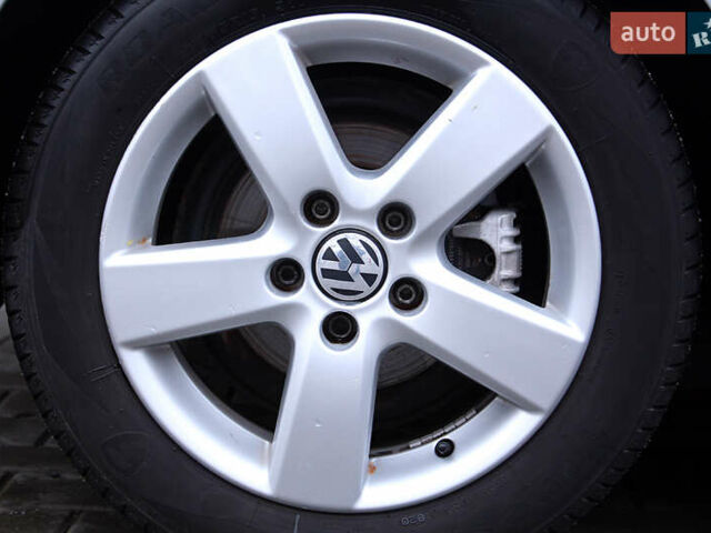 Серый Фольксваген Гольф Плюс, объемом двигателя 1.6 л и пробегом 189 тыс. км за 7800 $, фото 13 на Automoto.ua