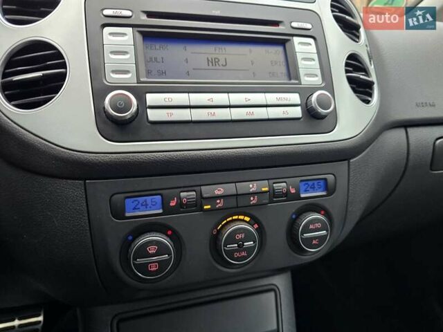 Серый Фольксваген Гольф Плюс, объемом двигателя 1.4 л и пробегом 121 тыс. км за 7400 $, фото 59 на Automoto.ua