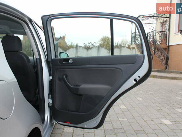 Фольксваген Гольф Плюс 2008 в Трускавце на Automoto.ua Серый Фольксваген Гольф Плюс, объемом двигателя 1.6 л и пробегом 195 тыс. км за 6790 $, фото 92 на Automoto.ua