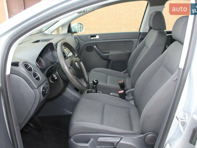 Фольксваген Гольф Плюс 2008 в Трускавце на Automoto.ua Серый Фольксваген Гольф Плюс, объемом двигателя 1.6 л и пробегом 195 тыс. км за 6790 $, фото 57 на Automoto.ua