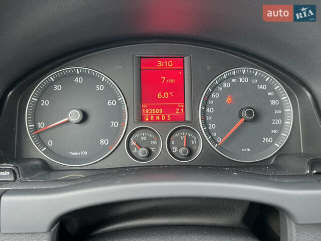 Сірий Фольксваген Golf Plus, об'ємом двигуна 1.4 л та пробігом 183 тис. км за 7899 $, фото 26 на Automoto.ua