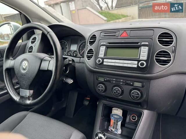 Серый Фольксваген Гольф Плюс, объемом двигателя 1.6 л и пробегом 127 тыс. км за 7550 $, фото 54 на Automoto.ua