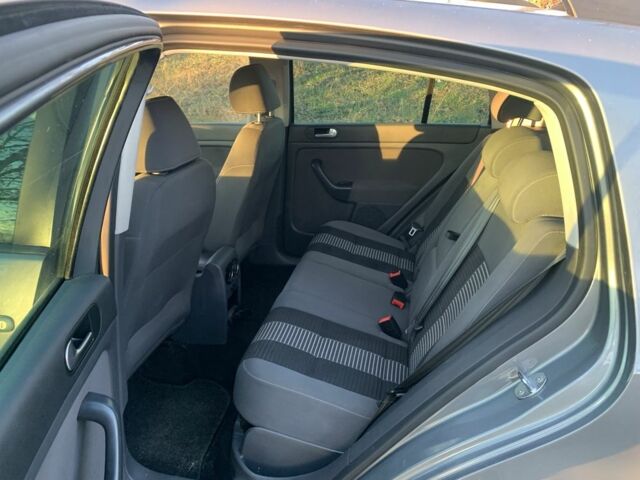 Серый Фольксваген Гольф Плюс, объемом двигателя 1.6 л и пробегом 160 тыс. км за 6200 $, фото 4 на Automoto.ua