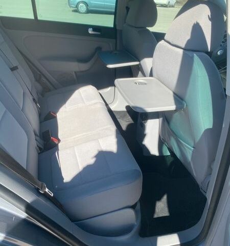 Серый Фольксваген Гольф Плюс, объемом двигателя 1.4 л и пробегом 218 тыс. км за 6200 $, фото 42 на Automoto.ua