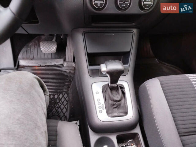 Серый Фольксваген Гольф Плюс, объемом двигателя 1.4 л и пробегом 225 тыс. км за 7550 $, фото 10 на Automoto.ua
