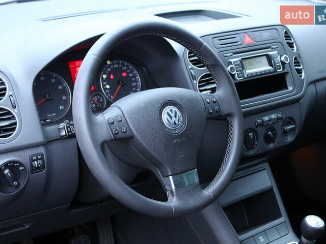 Серый Фольксваген Гольф Плюс, объемом двигателя 1.6 л и пробегом 189 тыс. км за 7800 $, фото 36 на Automoto.ua
