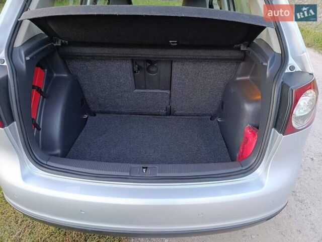 Серый Фольксваген Гольф Плюс, объемом двигателя 1.6 л и пробегом 237 тыс. км за 6399 $, фото 8 на Automoto.ua