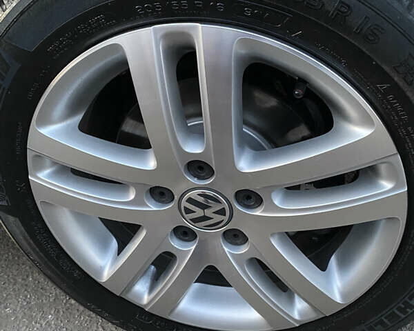 Фольксваген Гольф Плюс 2008 в Ахтырке на Automoto.ua Серый Фольксваген Гольф Плюс, объемом двигателя 1.6 л и пробегом 165 тыс. км за 6999 $, фото 16 на Automoto.ua