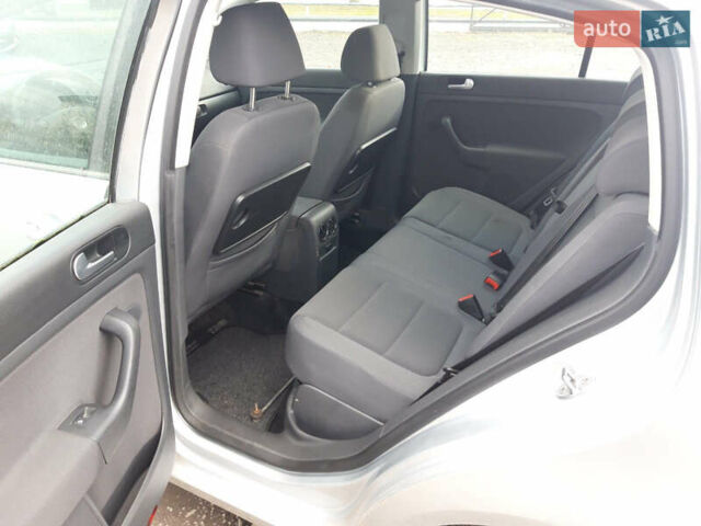 Серый Фольксваген Гольф Плюс, объемом двигателя 0 л и пробегом 190 тыс. км за 5999 $, фото 22 на Automoto.ua