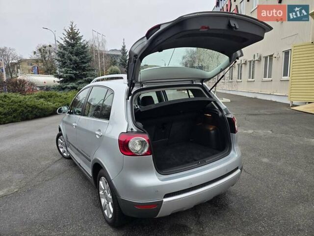 Серый Фольксваген Гольф Плюс, объемом двигателя 1.4 л и пробегом 121 тыс. км за 7400 $, фото 105 на Automoto.ua