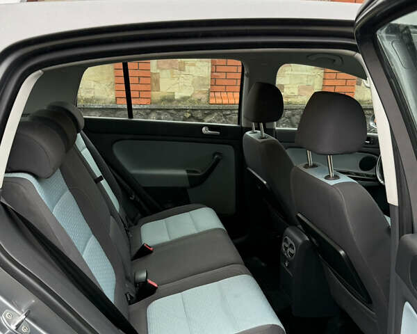 Серый Фольксваген Гольф Плюс, объемом двигателя 1.6 л и пробегом 225 тыс. км за 7399 $, фото 69 на Automoto.ua