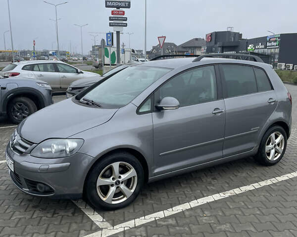 Серый Фольксваген Гольф Плюс, объемом двигателя 1.39 л и пробегом 219 тыс. км за 6200 $, фото 1 на Automoto.ua