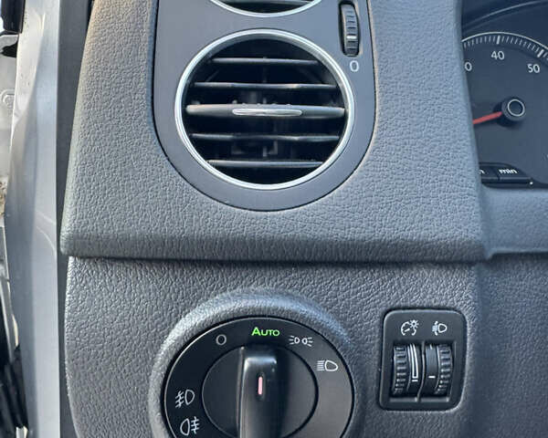 Серый Фольксваген Гольф Плюс, объемом двигателя 1.6 л и пробегом 208 тыс. км за 6490 $, фото 22 на Automoto.ua