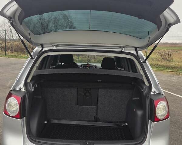 Серый Фольксваген Гольф Плюс, объемом двигателя 1.4 л и пробегом 211 тыс. км за 6400 $, фото 63 на Automoto.ua