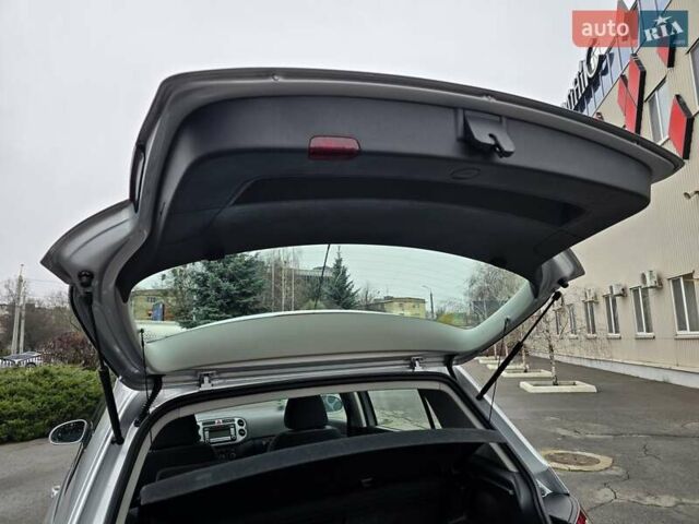 Серый Фольксваген Гольф Плюс, объемом двигателя 1.4 л и пробегом 121 тыс. км за 7400 $, фото 106 на Automoto.ua