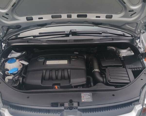 Серый Фольксваген Гольф Плюс, объемом двигателя 1.6 л и пробегом 240 тыс. км за 5999 $, фото 25 на Automoto.ua