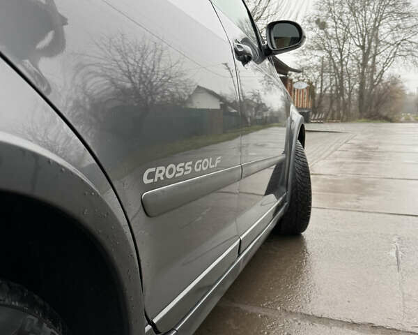 Серый Фольксваген Гольф Плюс, объемом двигателя 1.6 л и пробегом 225 тыс. км за 7399 $, фото 74 на Automoto.ua