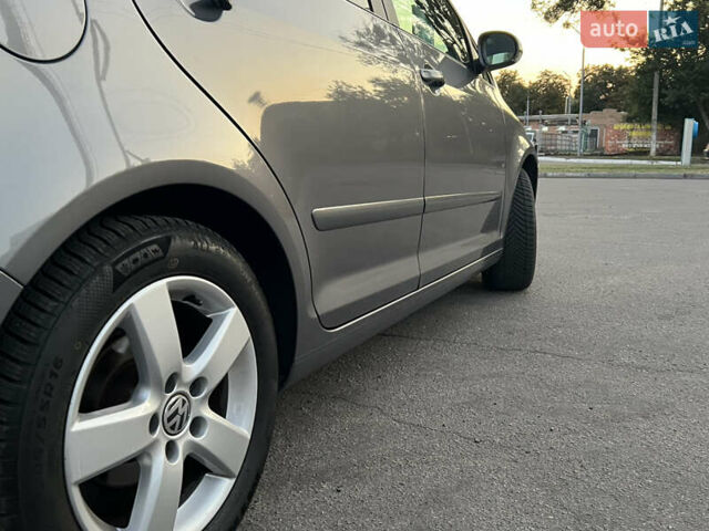 Серый Фольксваген Гольф Плюс, объемом двигателя 0 л и пробегом 221 тыс. км за 6300 $, фото 23 на Automoto.ua