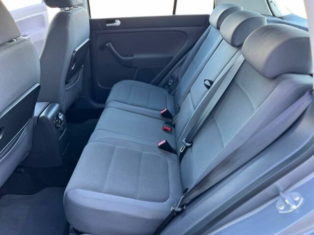 Сірий Фольксваген Golf Plus, об'ємом двигуна 1.4 л та пробігом 137 тис. км за 7950 $, фото 20 на Automoto.ua