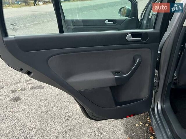 Серый Фольксваген Гольф Плюс, объемом двигателя 0 л и пробегом 187 тыс. км за 5999 $, фото 39 на Automoto.ua