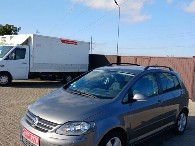 Сірий Фольксваген Golf Plus, об'ємом двигуна 1.4 л та пробігом 180 тис. км за 6995 $, фото 2 на Automoto.ua