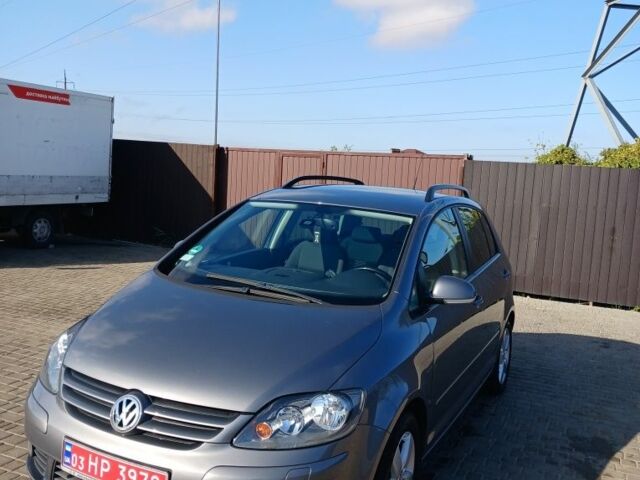 Сірий Фольксваген Golf Plus, об'ємом двигуна 1.4 л та пробігом 180 тис. км за 6995 $, фото 1 на Automoto.ua
