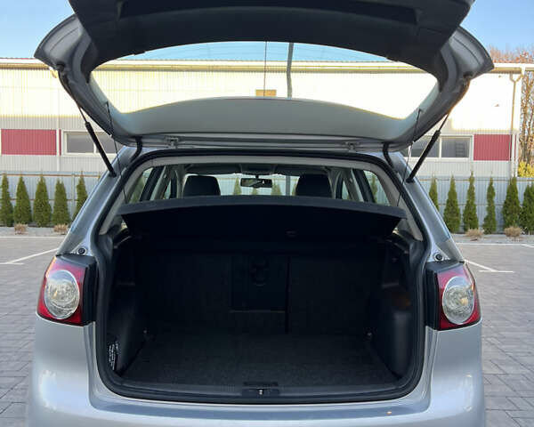 Серый Фольксваген Гольф Плюс, объемом двигателя 1.6 л и пробегом 99 тыс. км за 7250 $, фото 39 на Automoto.ua