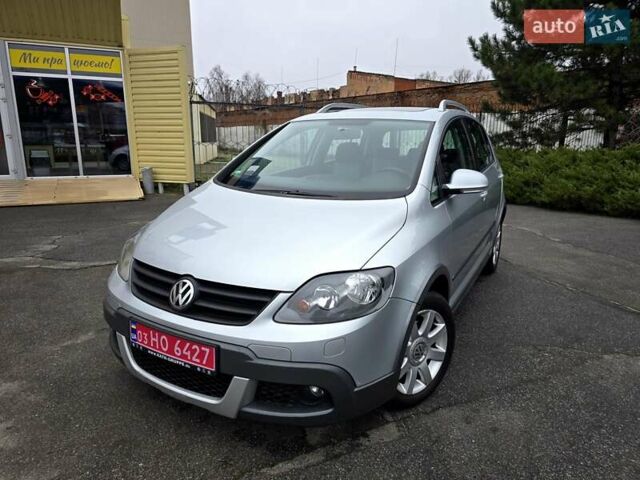 Серый Фольксваген Гольф Плюс, объемом двигателя 1.4 л и пробегом 121 тыс. км за 7400 $, фото 9 на Automoto.ua